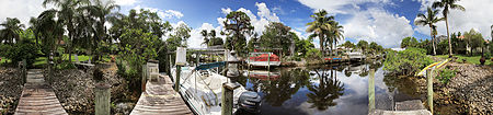 Immobilien 3/3 Canal front- in the highly sought after Harborage Community in Ft. Myers
