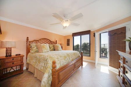 Slideshow of vacation rental property Completely Remolded Unit with Picturesque Water View! in Ft. Myers