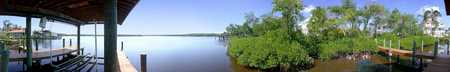 Immobilien Gorgeous Waterfront Custom Home with Pool in St. James City